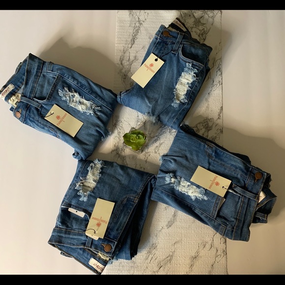 JEANS - Picture 3 of 4